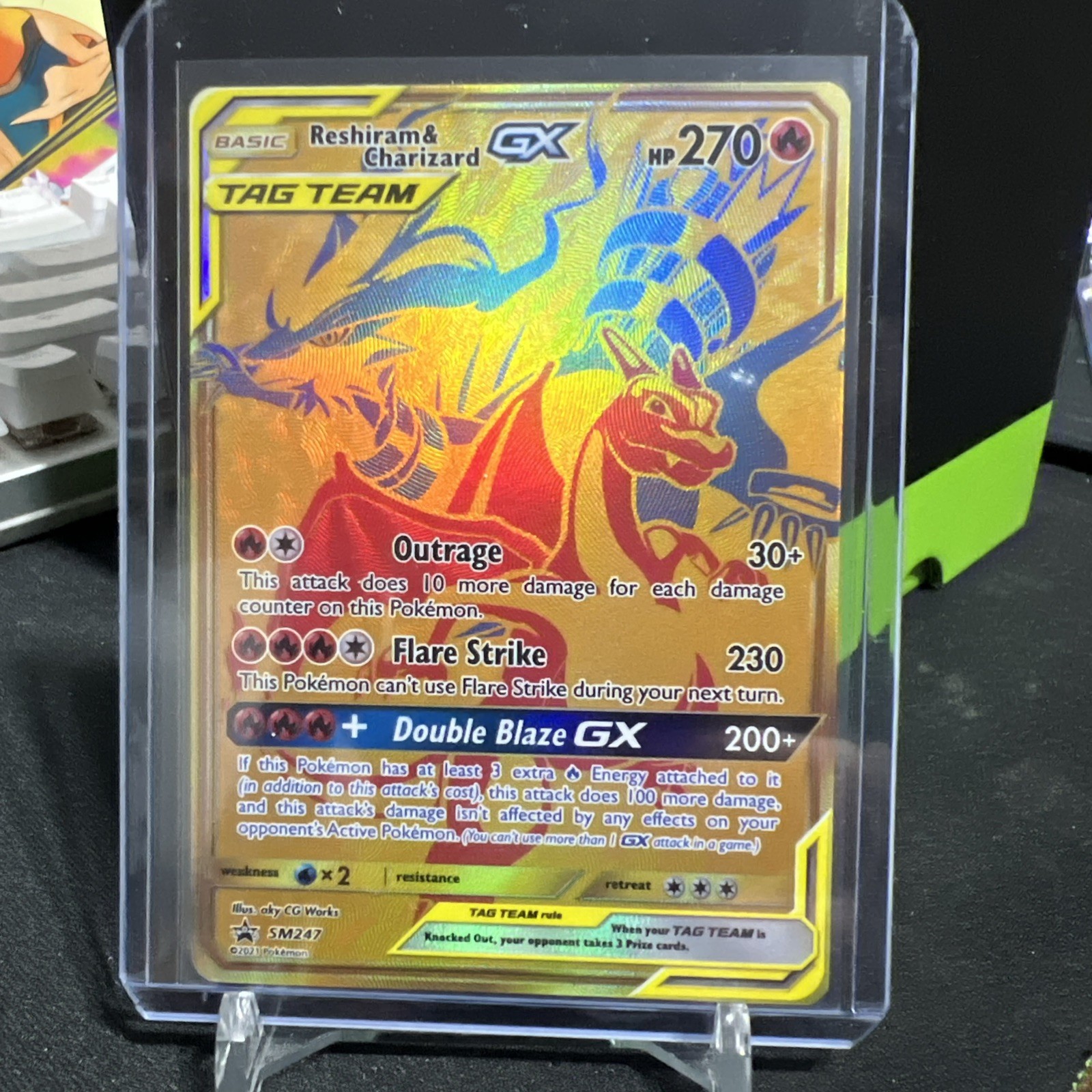 Reshiram & Charizard GX  Tag Team SM247 Sun And Moon Black Star Promo Near Mint