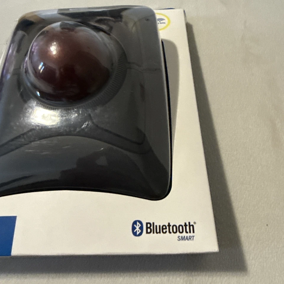 Kensington Expert Mouse Wireless Trackball 4 Buttons w/ Wrist Rest - K72359WW - Image 4 of 4