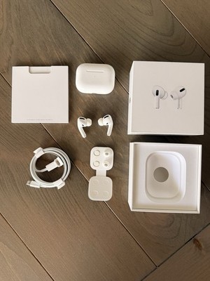 Apple AirPods Pro with MagSafe Wireless Charging Case White