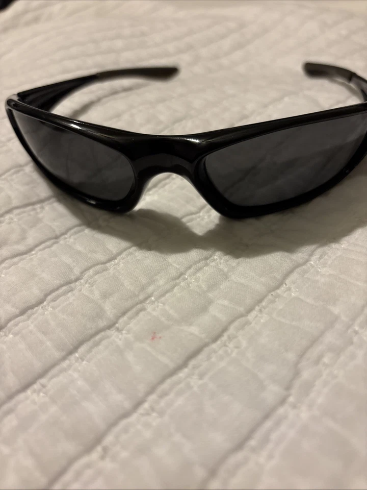 Dragon Black Non-Slip Grip Lightweight Sports Sunglasses Made in USA - Image 2 of 4