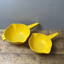 Vintage Tupperware 1200-4 Yellow 1 Quart   1523-6 Yellow 2 Quart