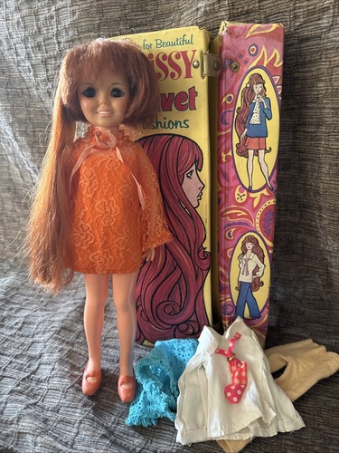 Vintage 1971 Ideal schöne Crissy Puppe Original Kleidung, Schuhe, Karton & Brief