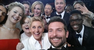 ELLEN DEGENRES - OSCARS PHOTO / SELFIE - BRAD PIT / COOPER / STREEP- 6x4'' PHOTO