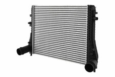 HELLA Ladeluftkühler 8ML 366 470-861 für VW CADDY 3 Großraumlimousine 2KA 2KH 4