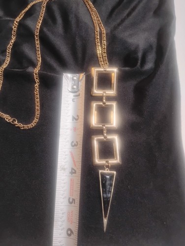 Gold Tone Necklace Chain 15438 Marked Fashion Jewelry Classic Stylish Piece