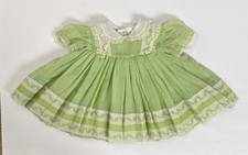 Vintage 70 s Nannette Pale Green With Flowers Girls Smocked Dress 12-18 Months