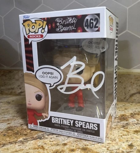 FUNKO POP #462 Signed Britney Spears Rocks Mint Condition Oops I Did It Again
