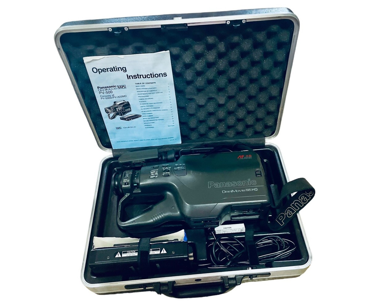 VINTAGE Panasonic Camcorder AF X6 CCD OmniMovie VHS HQ With VINTAGE Panasonic Camcorder AF X6 CCD OmniMovie VHS HQ With