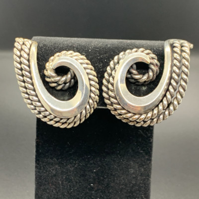 Signed Napier Vintage Bertolli Doris Day Silver Plated Clip On Earrings 1-3/8''