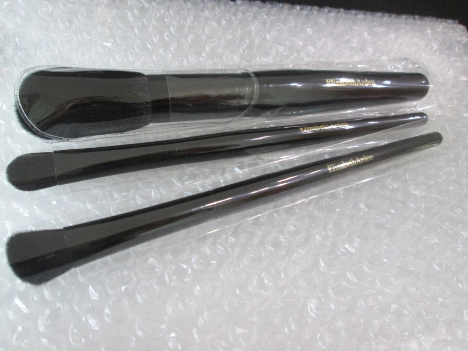 Juego de brochas de maquillaje Elizabeth Arden ~ 3 piezas ~ brochas de maquillaje ~ totalmente nuevas ~ BONITAS Foto 4 de 4