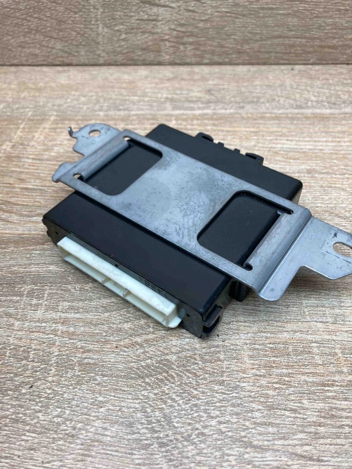 89990 47023 232500 0320 Denso Toyota Used Smart Key Module Control Unit - Image 3 of 4