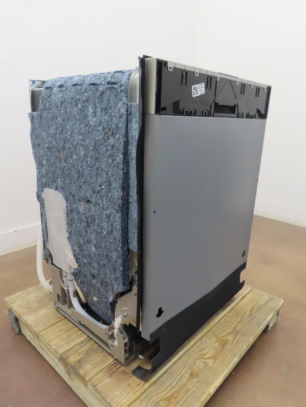 Bosch 800 DLX Series SHV878ZD3N 24" Fully Integrated Dishwasher Panel