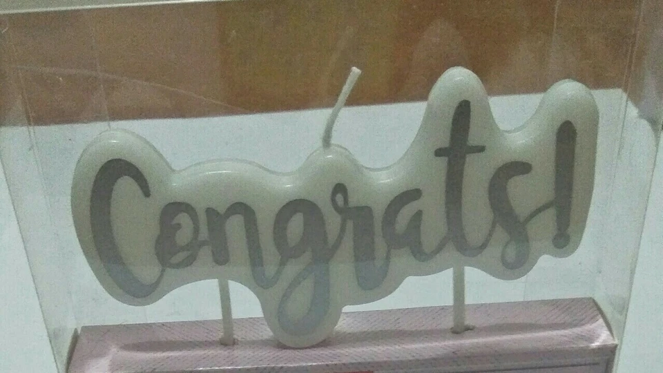 Vela de pastel de cumpleaños ¡Felicidades! Foto 2 de 2