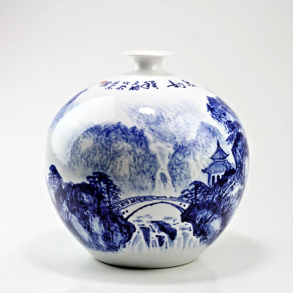 Chinesische Vase "Landschaft"Kugelvase Porzellan blau-weiß Motiv-Vase handbemalt - Bild 2 von 4