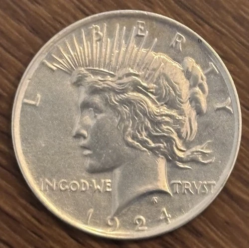 1924 Peace Dollar US $1 Coin 90% Silver Nice Uncirculated AU/BU