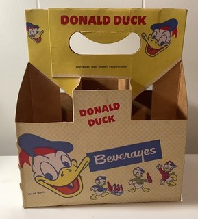 DONALD DUCK Beverages 6 10oz Bottle Cardboard Carrier Walt Disney 🥤