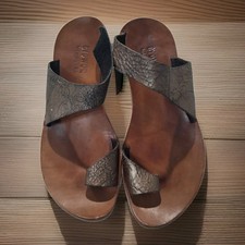 Cydwoq Hillary Women's Bronze Leather Sandals Size 39 US 9