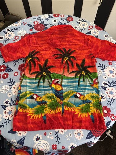 Vintage 90s Men's Button Up Hawaiian Shirt XL Red w/ Parrots 40" Chest - Picture 8 of 9