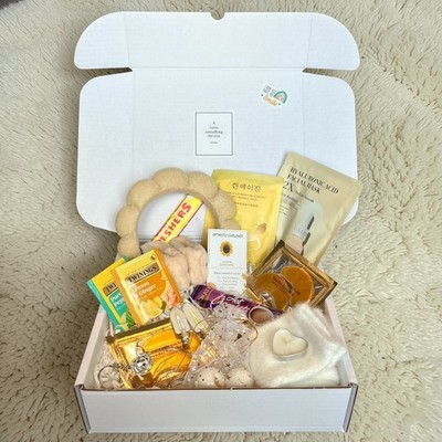 Hug In A Box for her WELLNESS KORB Damen Verwöhnen Geschenkset Self Care Geburtstag