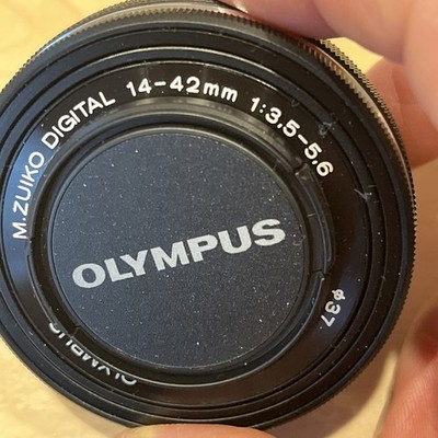 Olympus M.Zuiko Digital 14-42 mm F/3.5-5.6 EZ ED Lens black