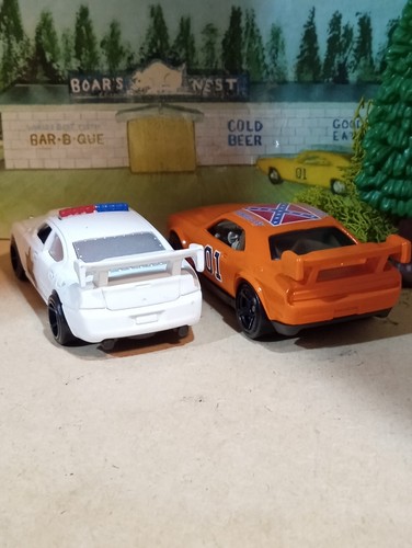 Hot Wheels Dodge Challenger Drift Car Custom General Lee And Sheriff. - 第 4/10 張圖片