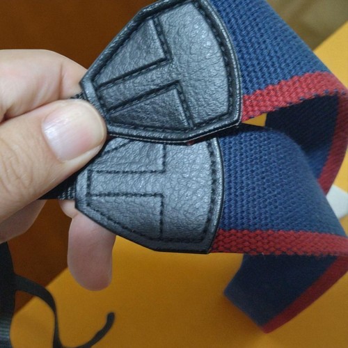 Canon Camera Strap Navy Red Genuine Accessory Adjustable for DSLR SLR Mirrorless - Picture 4 of 5