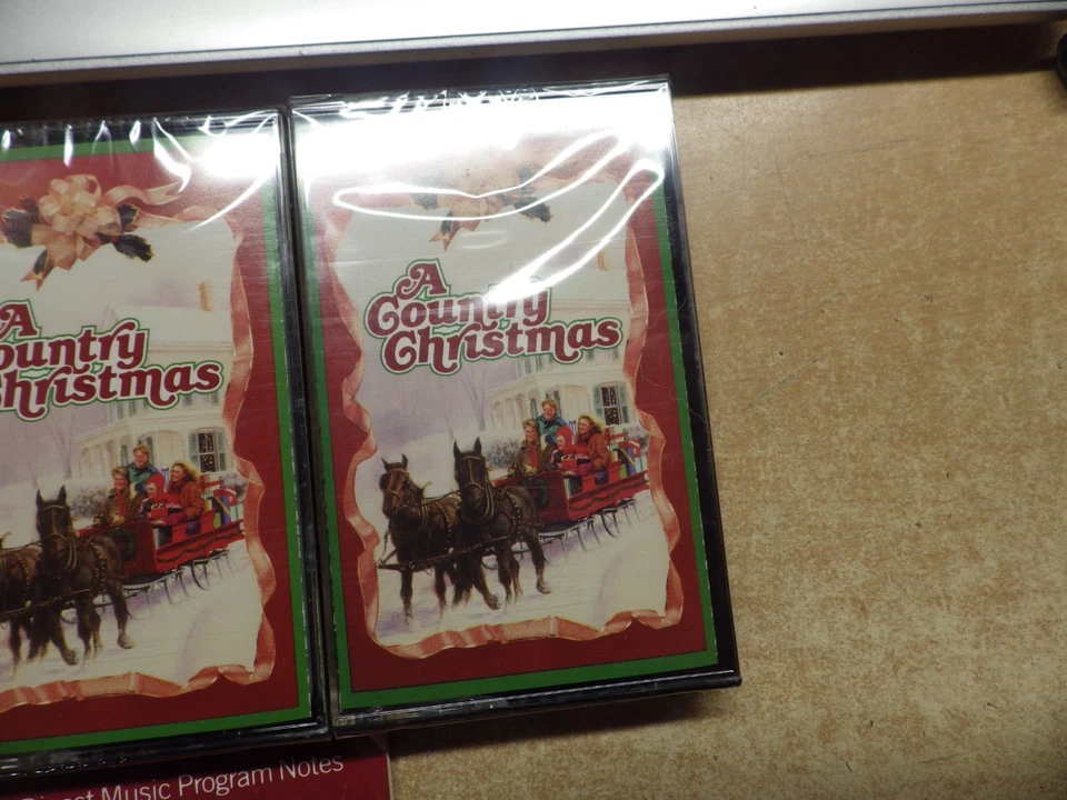 Vintage Readers Digest 3 Cassettes Box Set A Country Christmas 1992 w booklet - Image 2 of 4