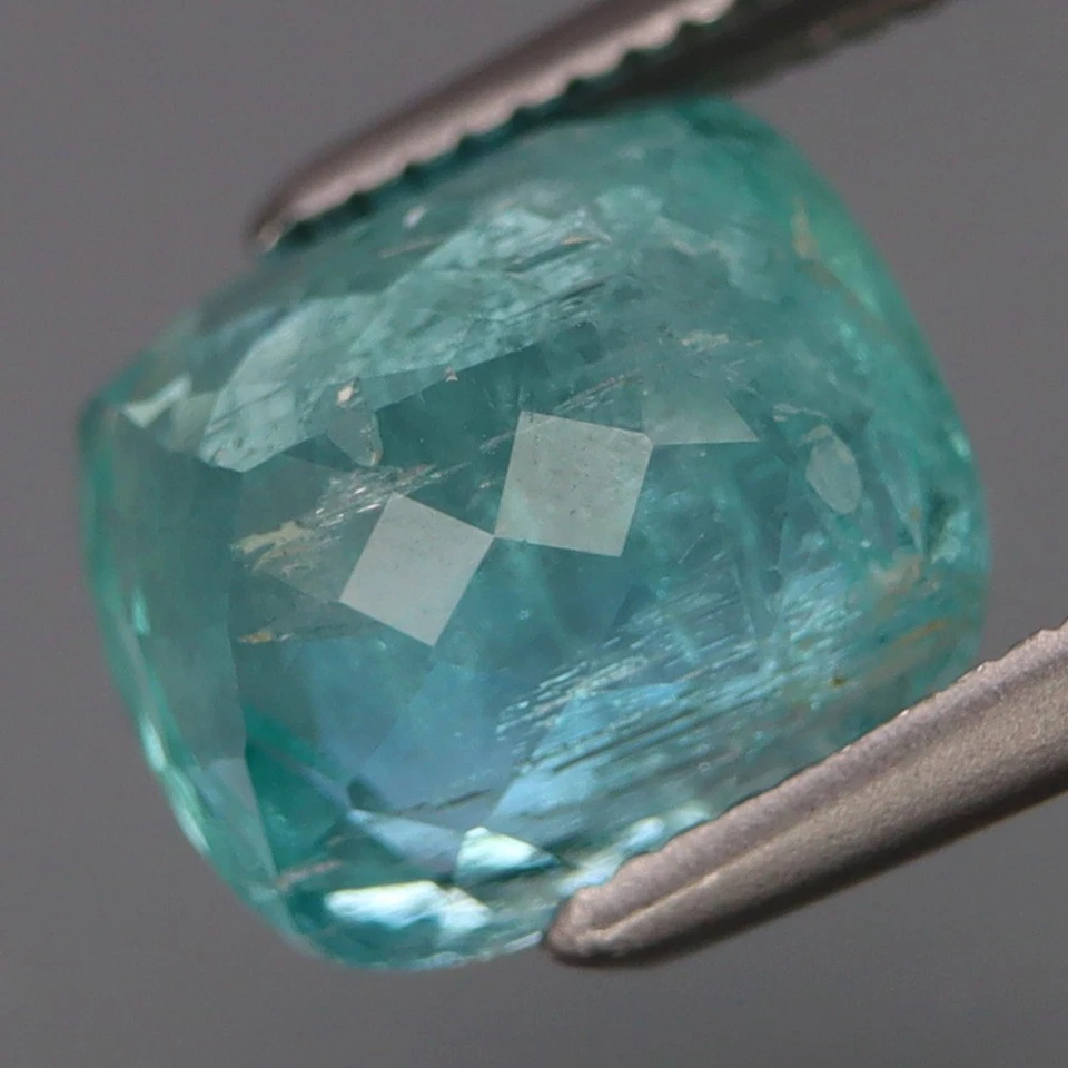 2.46Ct.OUTSTANDING! Real Natural Sea Green Emerald Gemstone Nigeria Precious! - Image 2 of 4