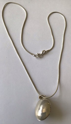 VINTAGE STERLING SILVER AMETHYST AND MARCASITE LOCKET NECKLACE - Picture 2 of 3