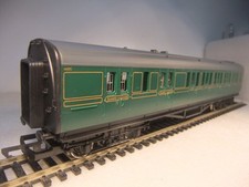 OO gauge Hornby R431 SR Composite Coach - Green 1405 - VGC boxed