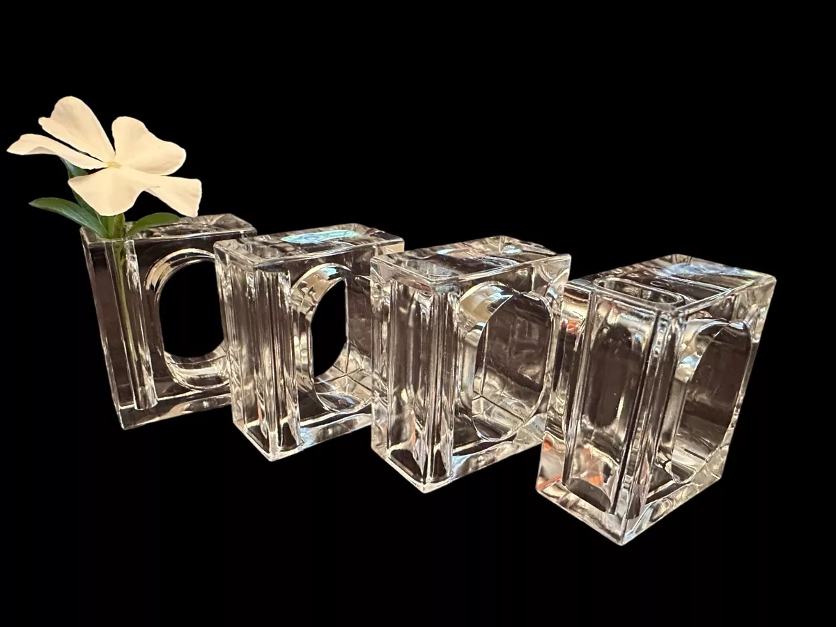 Bud vase shop napkin rings