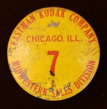 VINTAGE EASTMAN KODAK PHOTO EMPLOYEE BADGE BUTTON CHICAGO IL AMERICAN BADGE CO