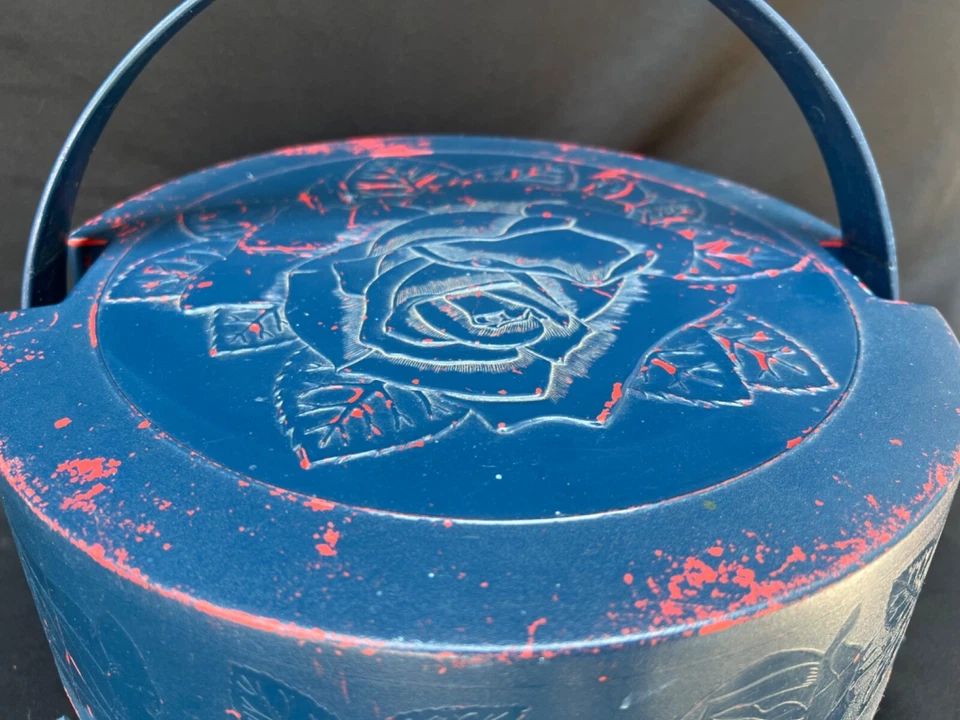 Vintage Embroidery & Carry / Storage Case - Image 3 of 4