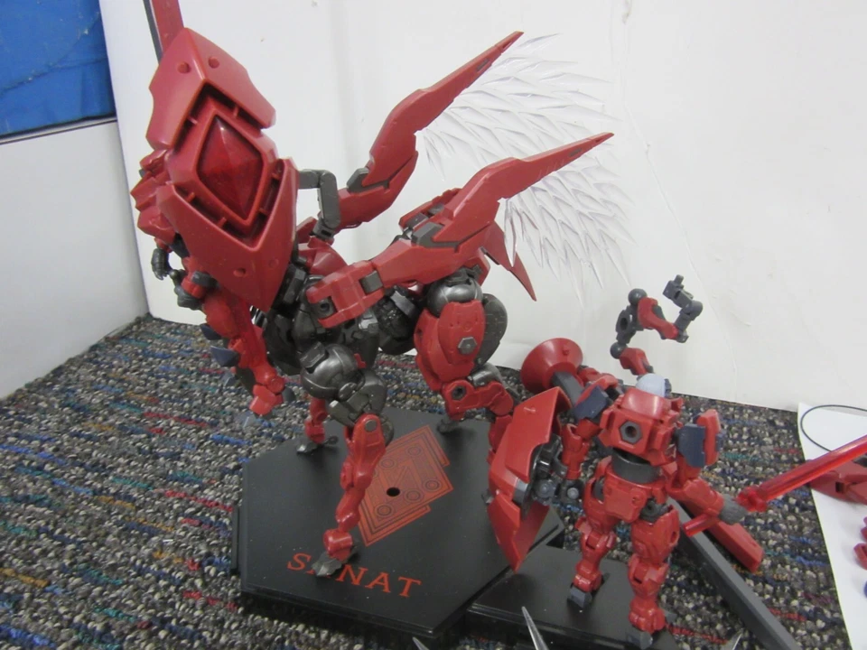 Lote de figuras modelo Gobernador Sieg Springer Sanat Kotobukiya Foto 3 de 4