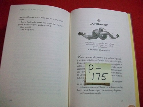 SERIE WIZENARD TRAINING CAMP BY KOBE BRYANT-SPANISH EDITION-EN ESPANOL EXC. COND - Picture 4 of 5