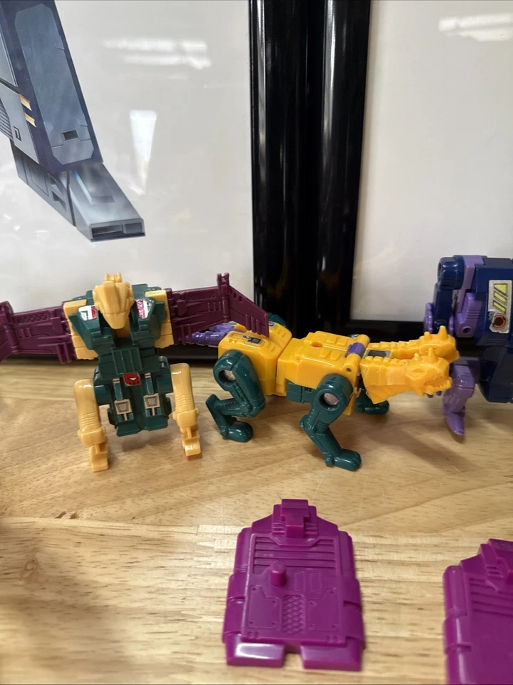 Transformers Power of the Primes Abominus Combiner Terrorcons Not Complete - Image 3 of 4