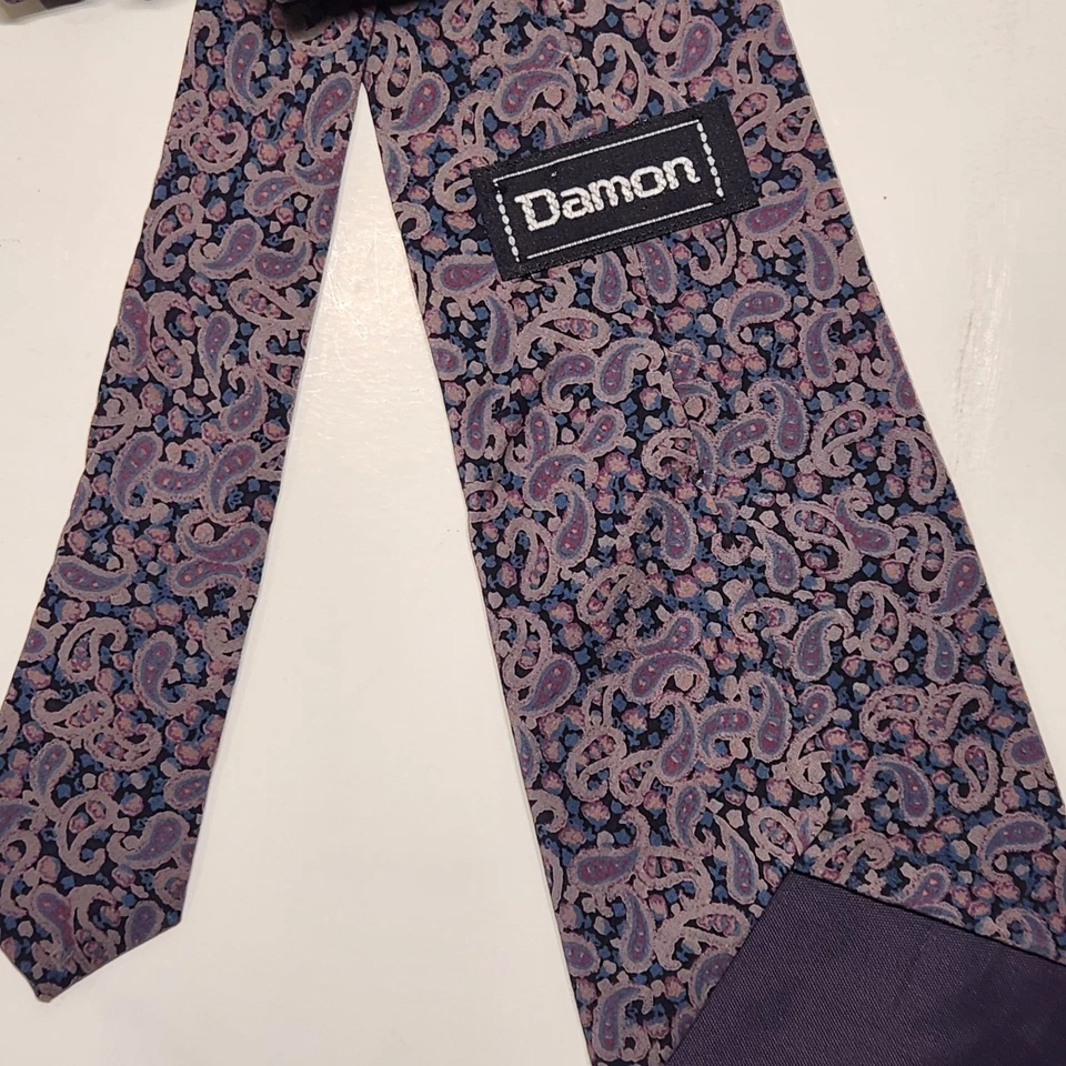Corbata de seda Damon Paisley antigua Madder de colección 55,5" de largo hecha en EE. UU. Foto 3 de 4