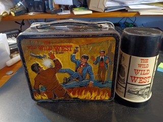ALADDIN Lunch Box w/Thermos The Wild Wild West 1969