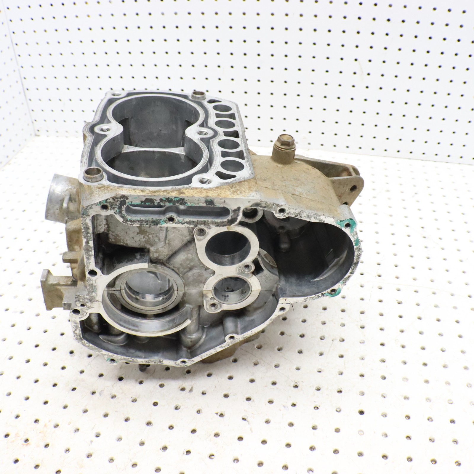 2009 Polaris Rzr 800 Crankcase Engine Case 2203301