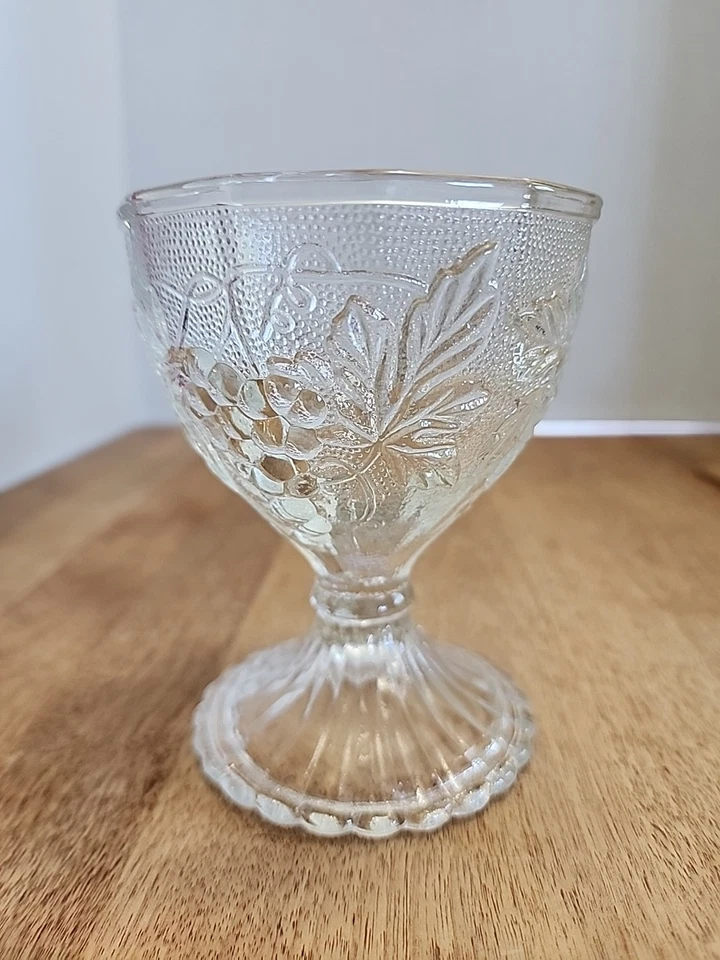 Copa Sherbet Panelada Tema Uva Vidrio Transparente De Colección 4-1/2" Alto Foto 4 de 4