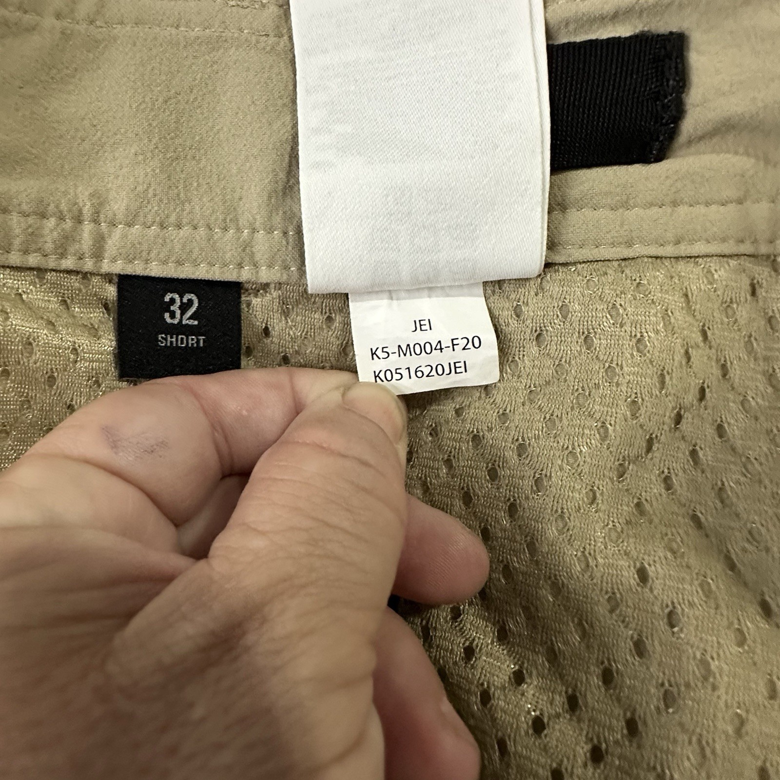 Beyond Clothing Systems Men’s Beige Velox Softshell Pants Size 32 Short