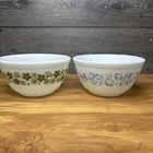 Pyrex #402 Mixing Bowl 1.5QT Green Crazy Daisy Blossom &Colonial White Mist~2 Pc