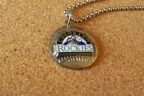 Colorado Rockies logo silver tone necklace TARNISHED - Picture 3 of 10