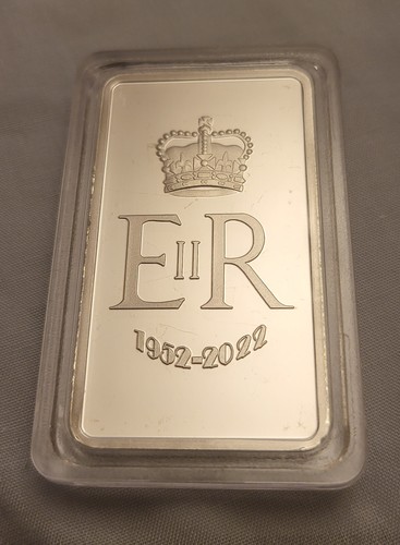 Queen Elizabeth II Silver Bar Coronation King Charles III London Royal Family UK - Imagen 3 de 13