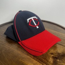 Minnesota Twins Men's S/M New Era 39thirty Blue Red Mesh Hat Batting Cap