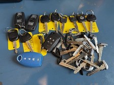 Random Multiple Car Key Lot Misc Brands Mixed Lot Of Keys Some Vintage Used Random Multiple Car Key Lot Misc Brands Mixed Lot Of Keys Some Vintage Used