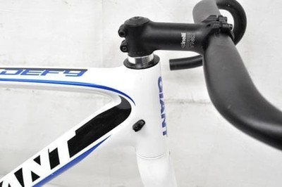 GIANTジャイアントDefycomposite フルカーボンフレーム s-l400.jpg