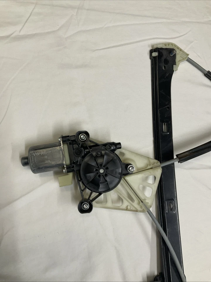 Audi Q7 2017-2024 puerta delantera derecha ventana regulador y motor OEM (4M0837462A) Foto 4 de 4