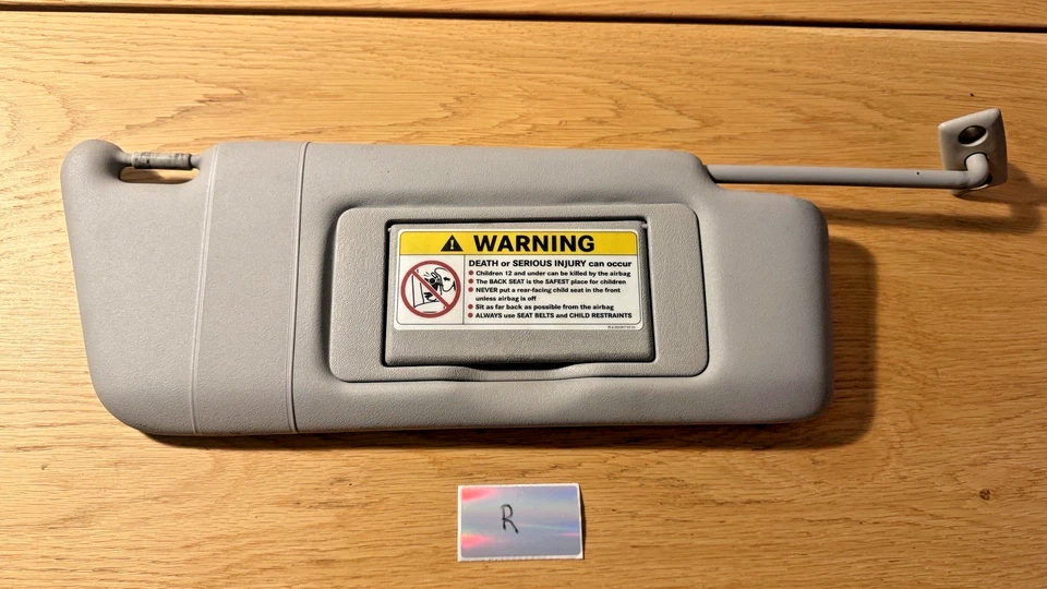 05-07 Mercedes W203 C320 C55 AMG Parasol Lado Pasajero Derecho Parasol Gris Foto 4 de 4