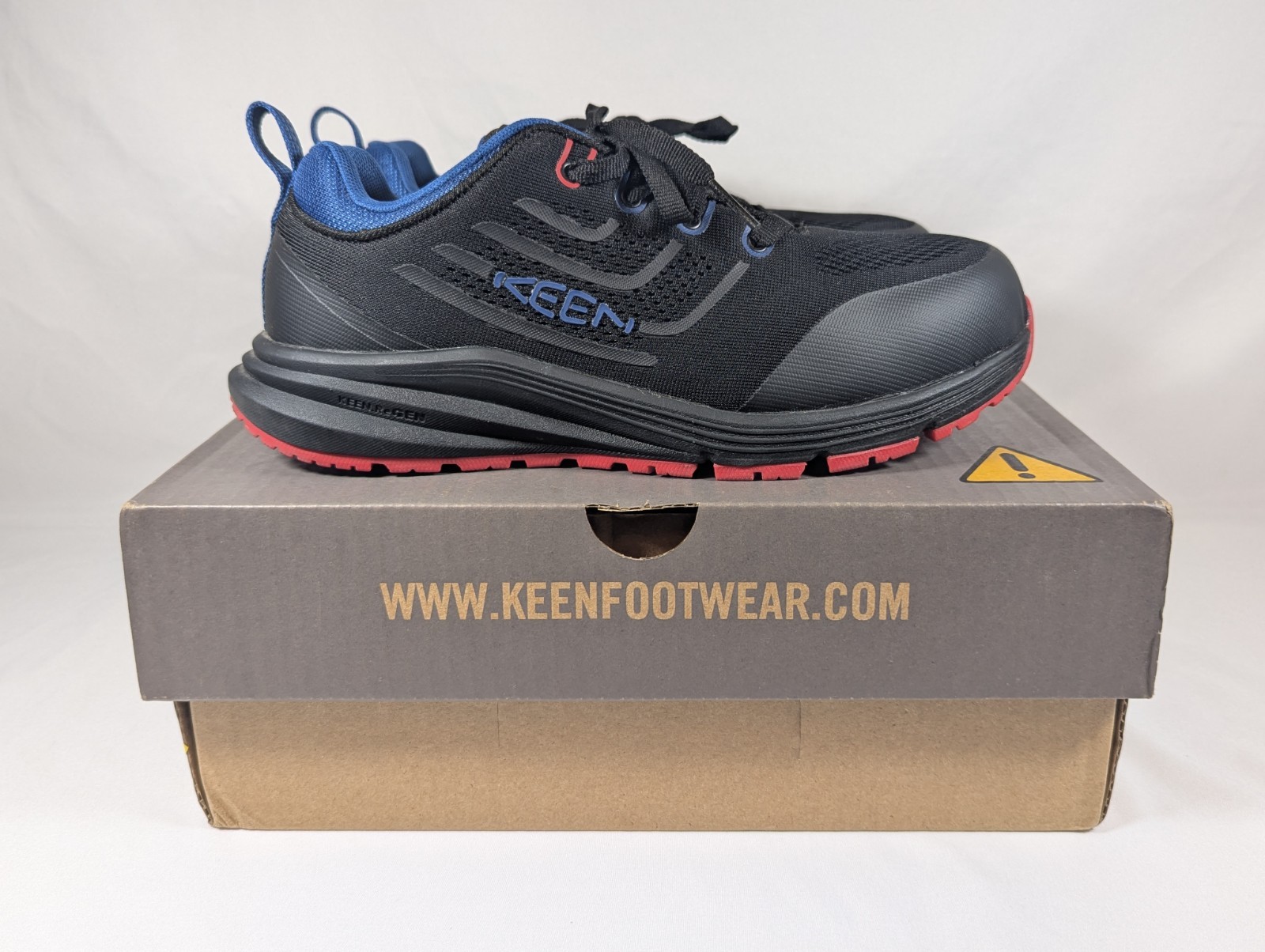 Scarpa da lavoro antinfortunistica KEEN® Utility donna 8 LARGHE Minneapolis punta di carbonio